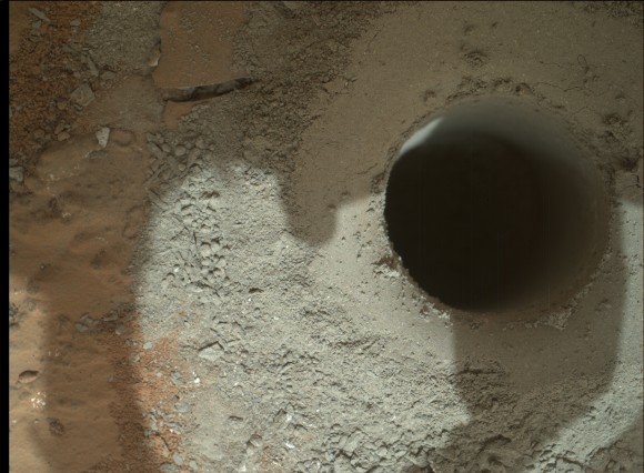 holes_mars1