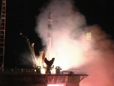 Η εκτόξευση του Soyuz TMA-09M που μετέφερε τα τρία νέα μέλη της αποστολής 36 στον Διεθνή Διαστημικό Σταθμό. Η εκτόξευση έγινε από το κοσμοδρόμιο του Μπαϊκονούρ στο Καζακστάν
