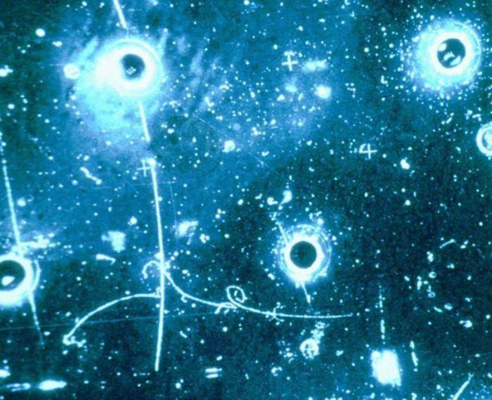 Το πρώτο παράδειγμα ουδέτερου ρεύματος