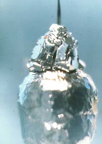 Κρύσταλλος Θορίου (http://en.wikipedia.org/wiki/Thorium)