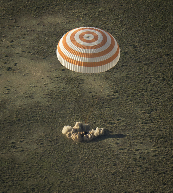 Expedition 39 Soyuz TMA-11M Landing