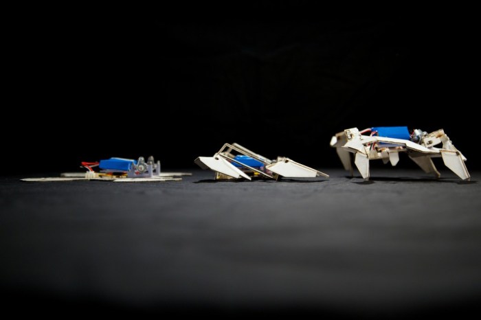 origami-robot-1024x682