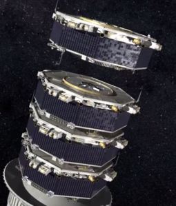 Οι 4 διαστημικές συσκευές απελευθερώνονται στο διάστημα (animation)