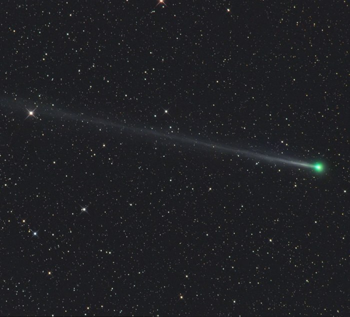 comet-45phonda-mrkos-pajdusakova-gerald-rhemann-namibia-africa